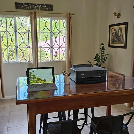 Komfort Getaway Villa At Countrymist Ocho Rios Eksteriør bilde