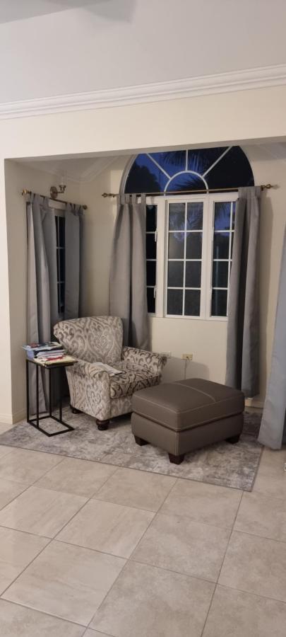 Komfort Getaway Villa At Countrymist Ocho Rios Eksteriør bilde