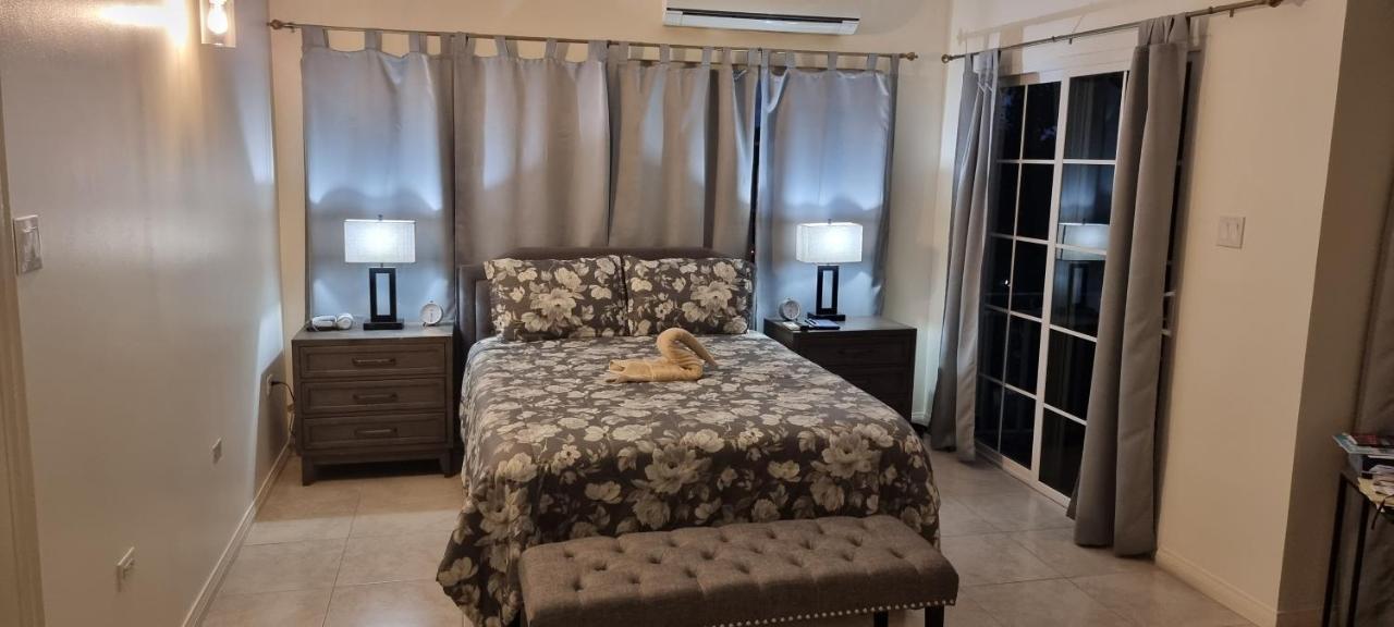 Komfort Getaway Villa At Countrymist Ocho Rios Eksteriør bilde