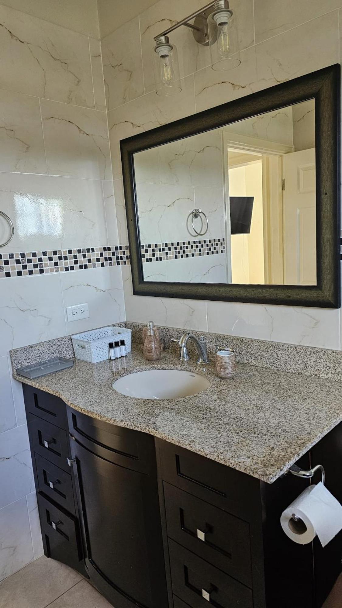 Komfort Getaway Villa At Countrymist Ocho Rios Eksteriør bilde